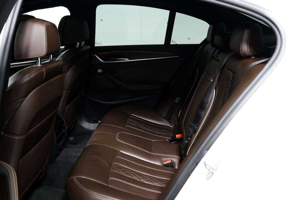 BMW 5 серии с пробегом — 2019 год. Фото: #11