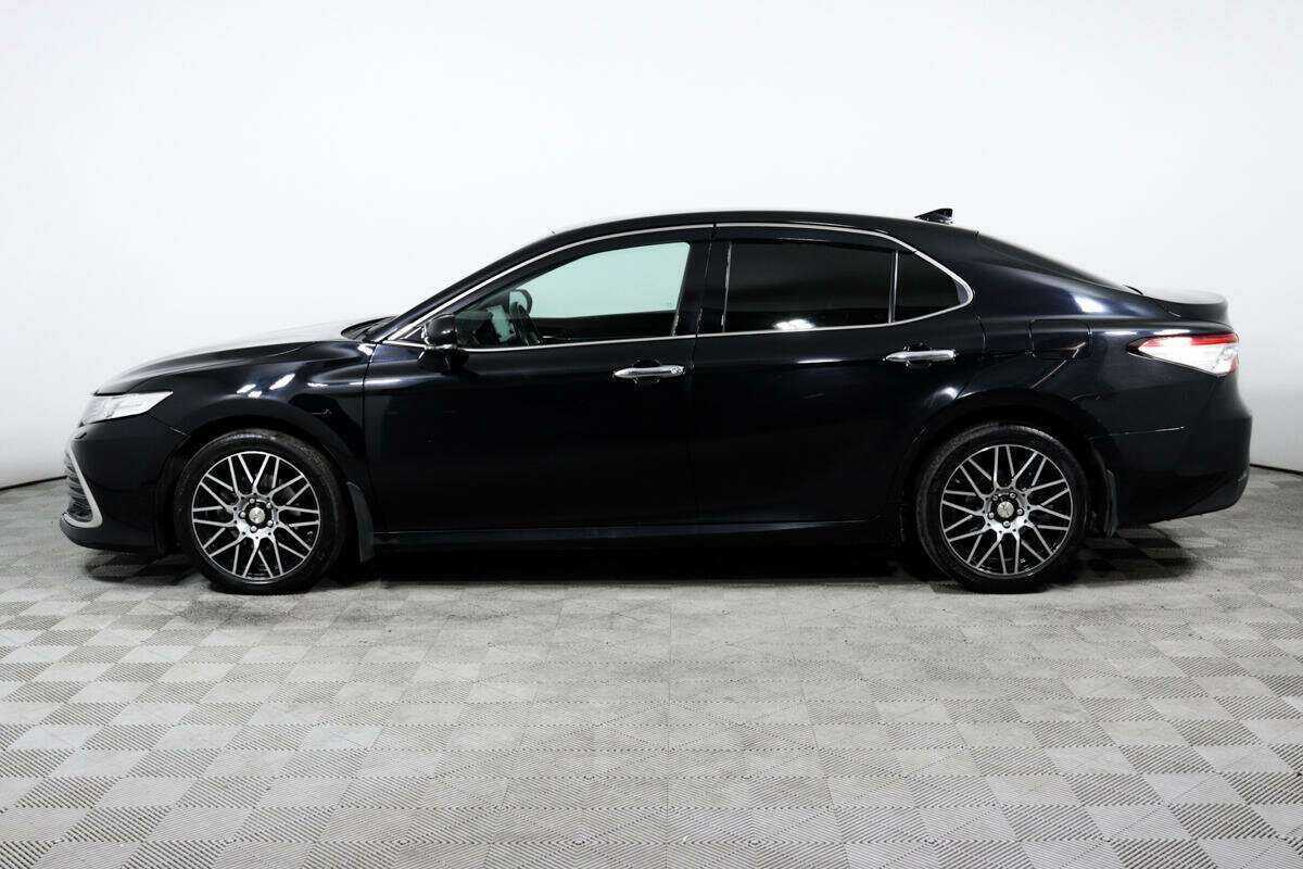 Toyota Camry с пробегом — 2021 год. Фото: #7