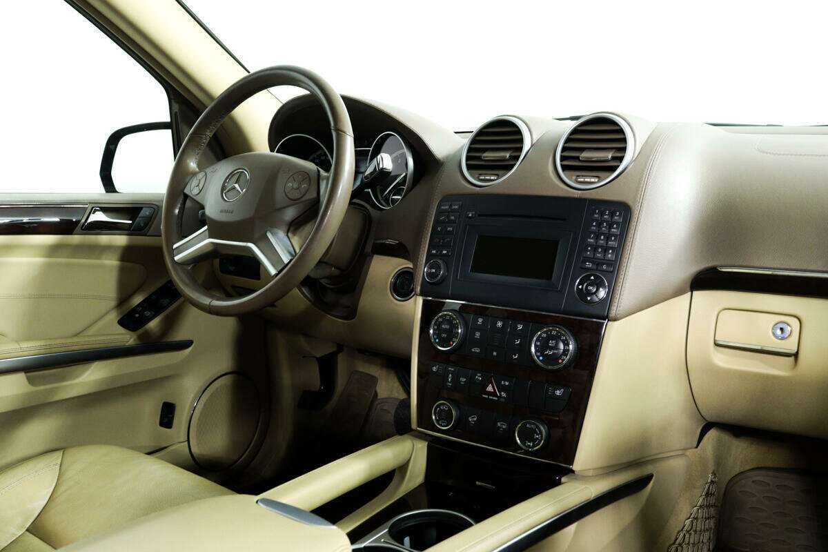 Mercedes-Benz GL-Класс с пробегом — 2009 год. Фото: #8