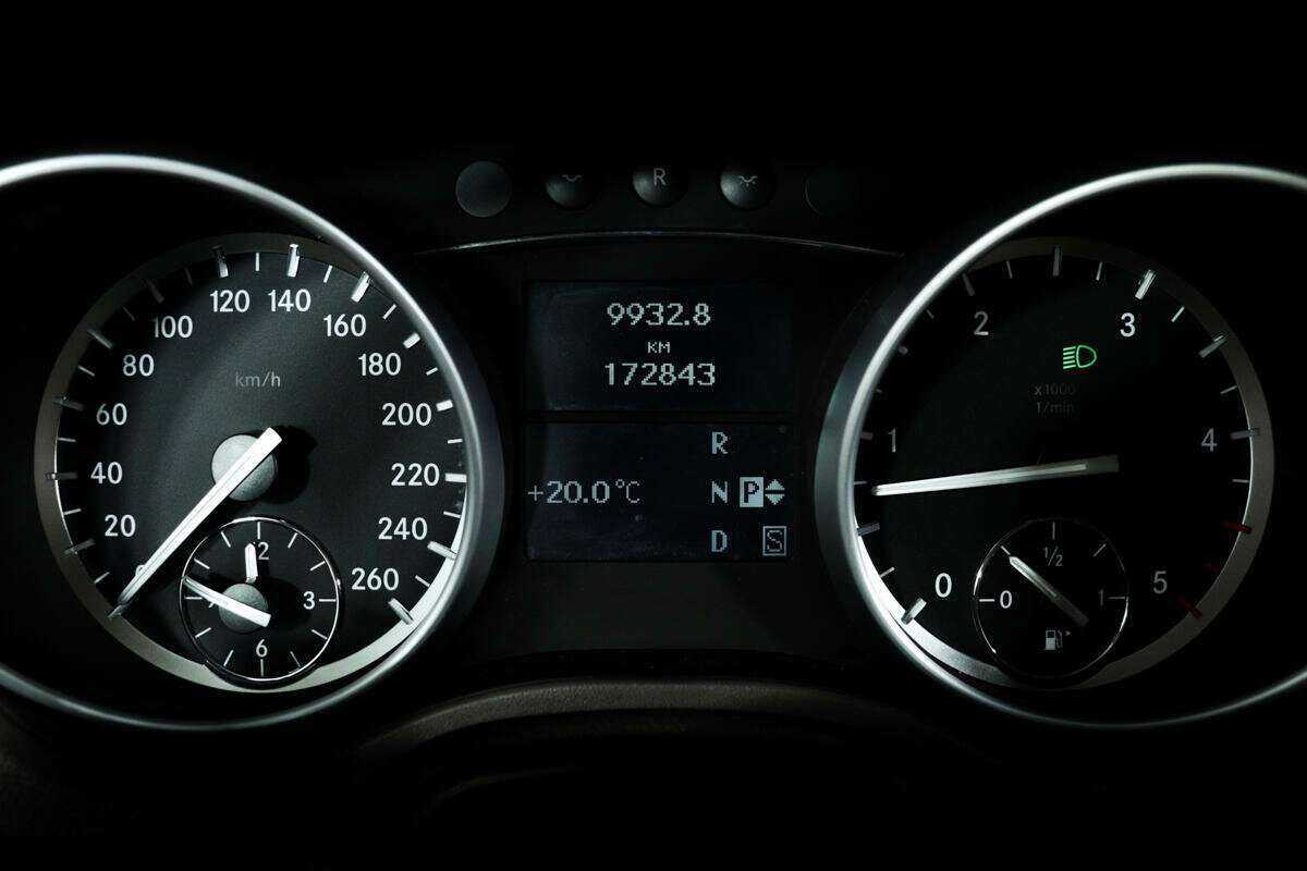 Mercedes-Benz GL-Класс с пробегом — 2009 год. Фото: #9