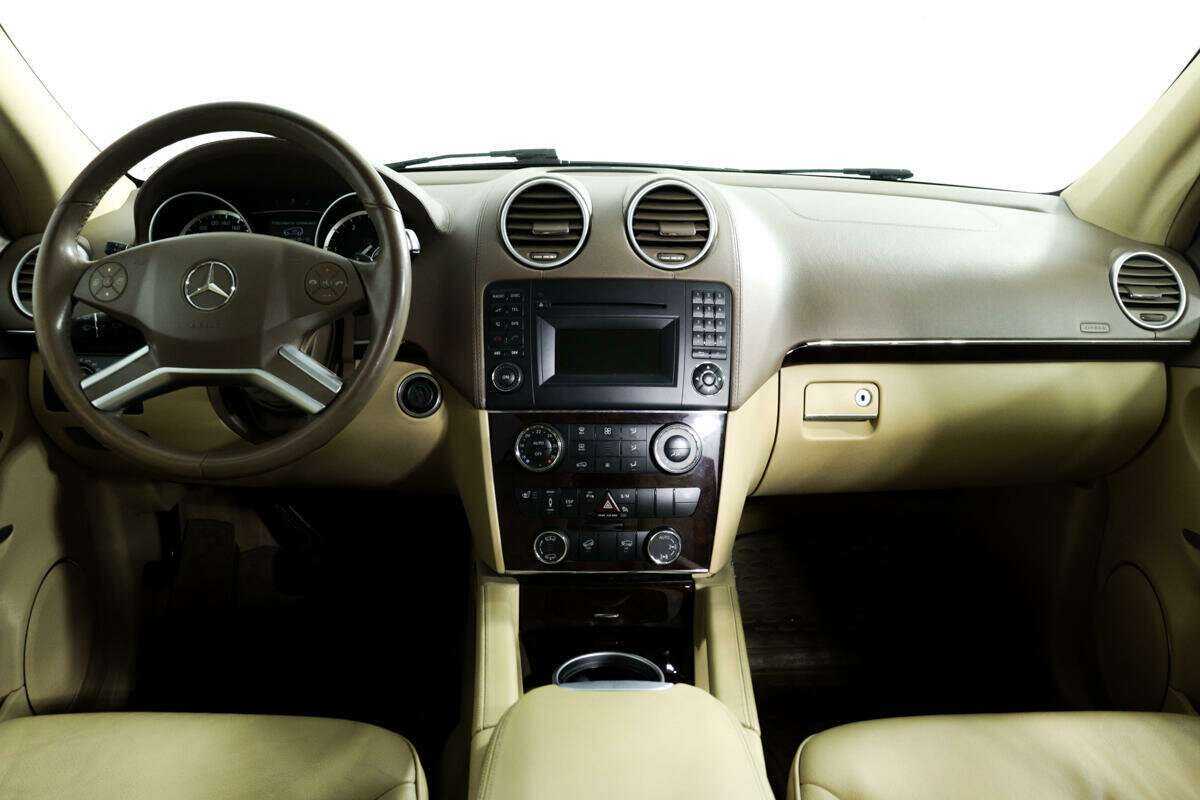 Mercedes-Benz GL-Класс с пробегом — 2009 год. Фото: #10