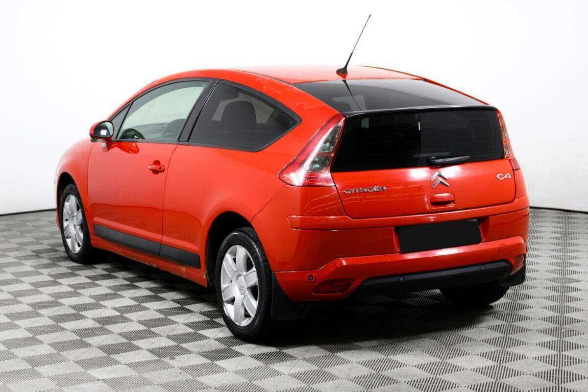 Citroen C4 с пробегом — 2008 год. Фото: #6