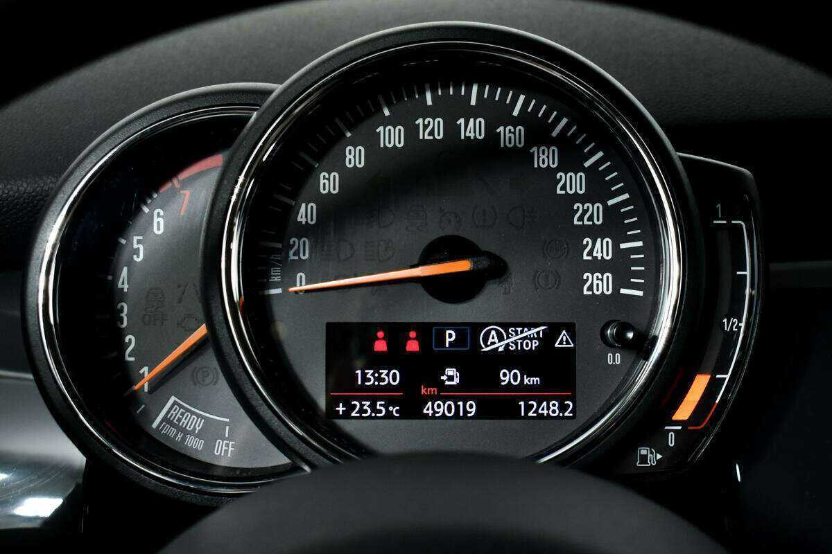 Mini Hatch с пробегом — 2021 год. Фото: #9