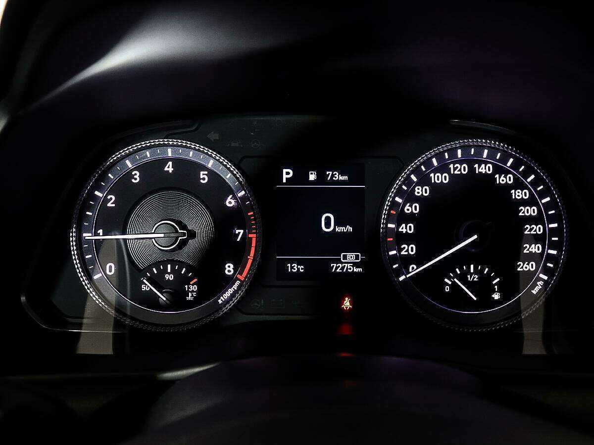 Hyundai Sonata с пробегом — 2022 год. Фото: #10