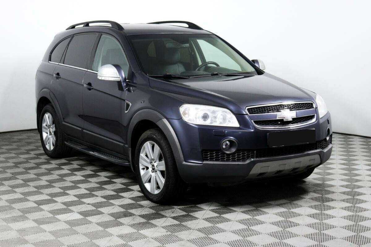 Chevrolet Captiva с пробегом — 2008 год. Фото: #2