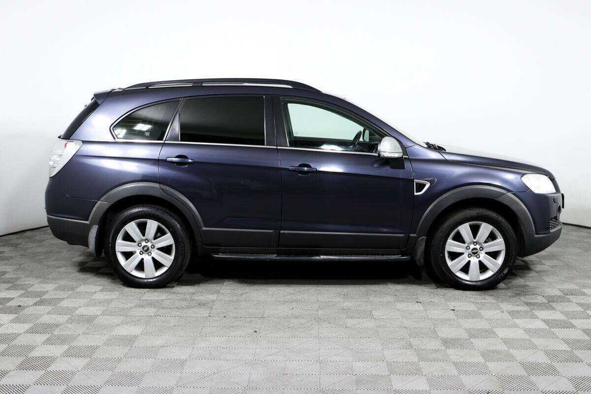 Chevrolet Captiva с пробегом — 2008 год. Фото: #3