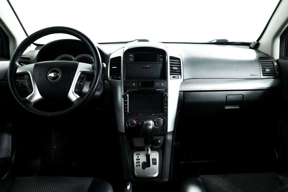Chevrolet Captiva с пробегом — 2008 год. Фото: #10