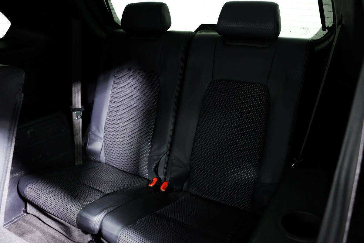 Chevrolet Captiva с пробегом — 2008 год. Фото: #13