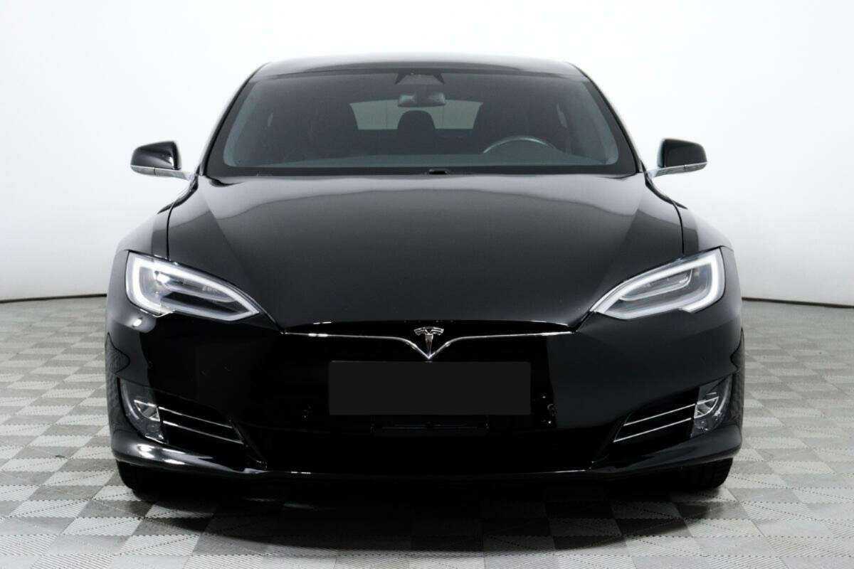 Tesla Model S с пробегом — 2020 год. Фото: #1