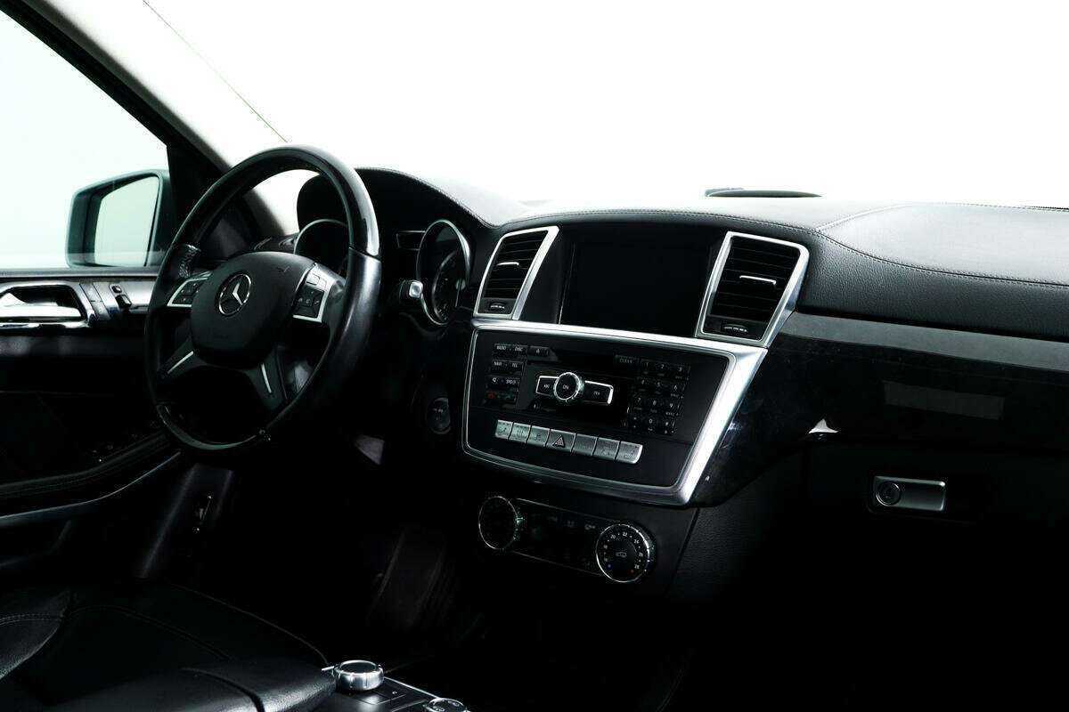 Mercedes-Benz GL-Класс с пробегом — 2013 год. Фото: #6