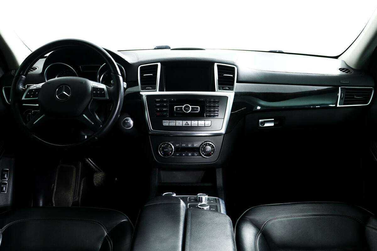 Mercedes-Benz GL-Класс с пробегом — 2013 год. Фото: #8