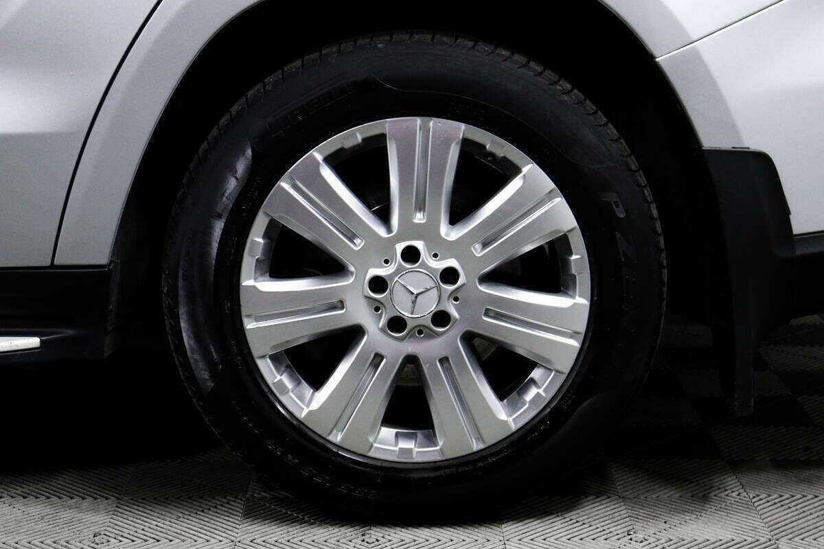 Mercedes-Benz GL-Класс с пробегом — 2013 год. Фото: #12