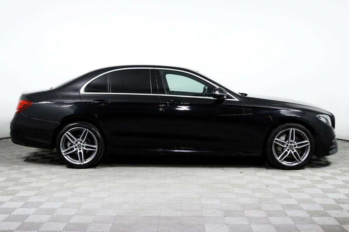 Mercedes-Benz E-Класс с пробегом — 2019 год. Фото: #3