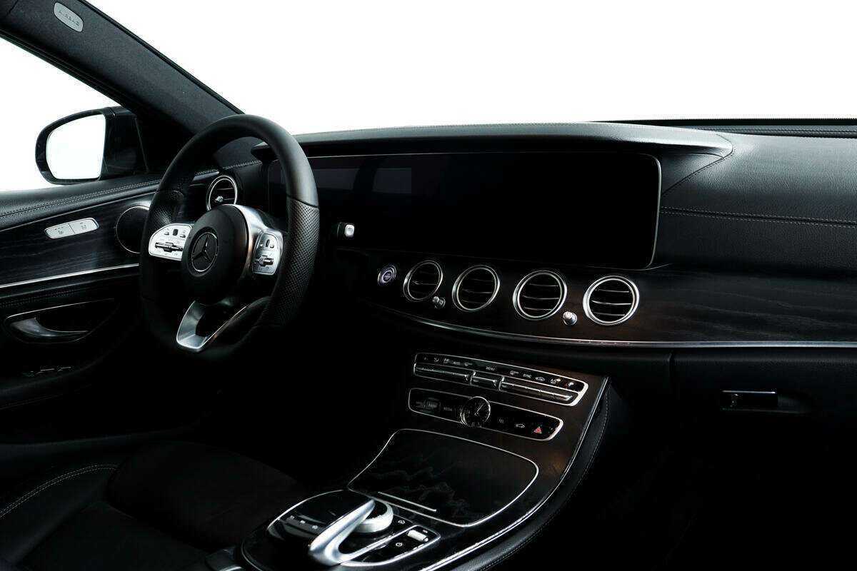 Mercedes-Benz E-Класс с пробегом — 2019 год. Фото: #8