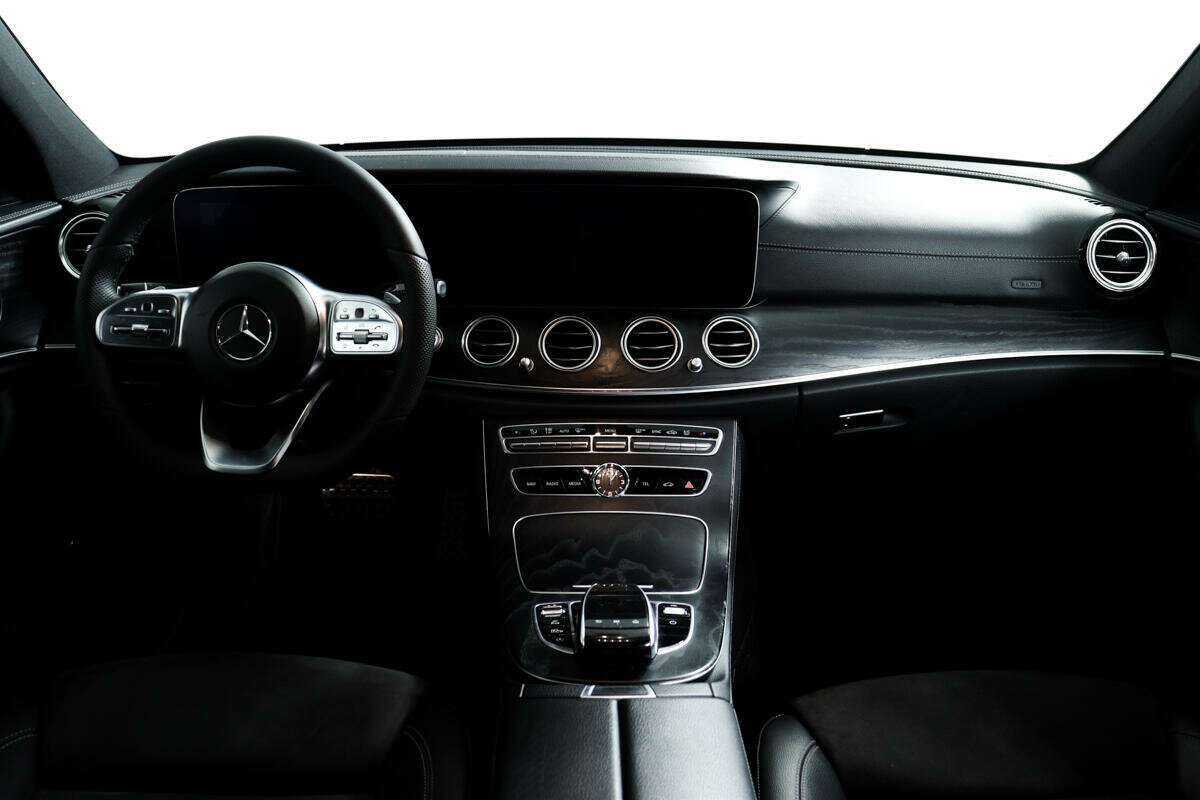 Mercedes-Benz E-Класс с пробегом — 2019 год. Фото: #10