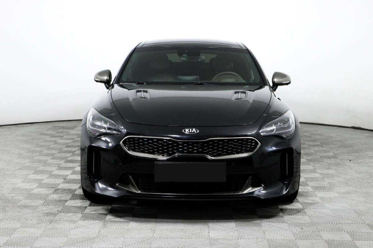 Kia Stinger с пробегом — 2018 год. Фото: #1