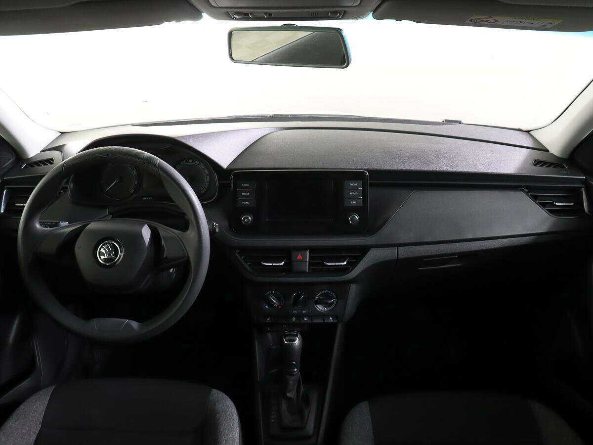 Skoda Rapid с пробегом — 2021 год. Фото: #10