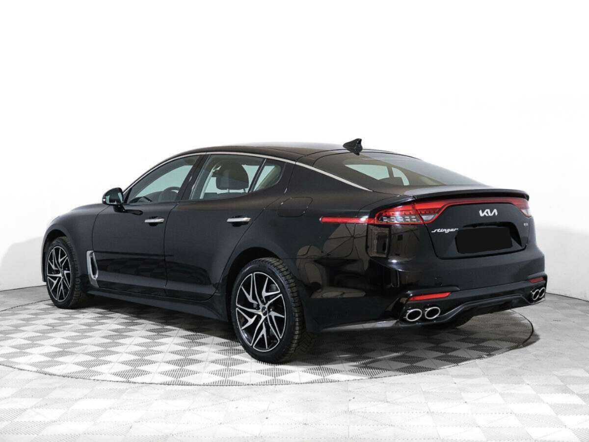 Kia Stinger с пробегом — 2023 год. Фото: #6