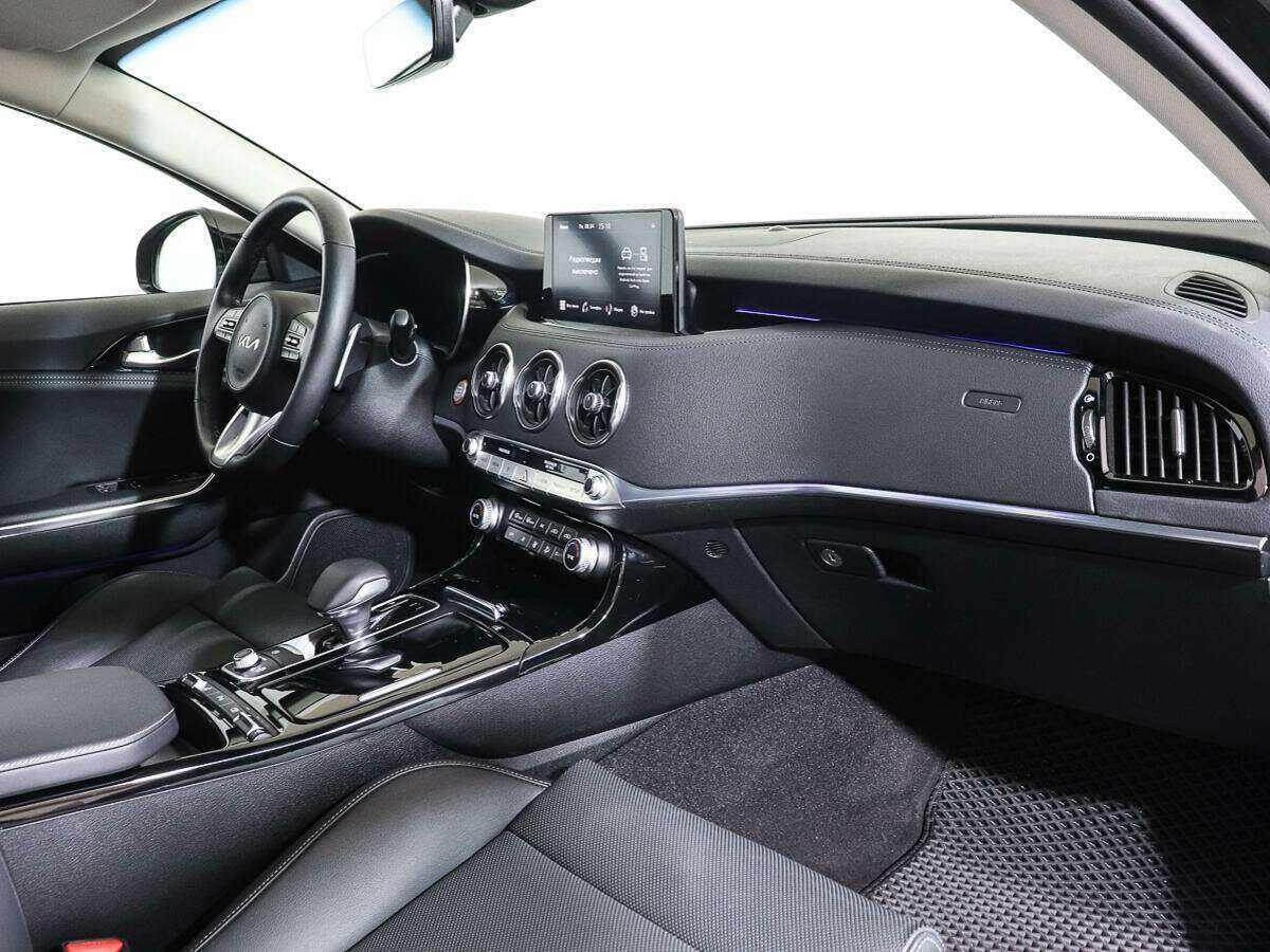 Kia Stinger с пробегом — 2023 год. Фото: #8