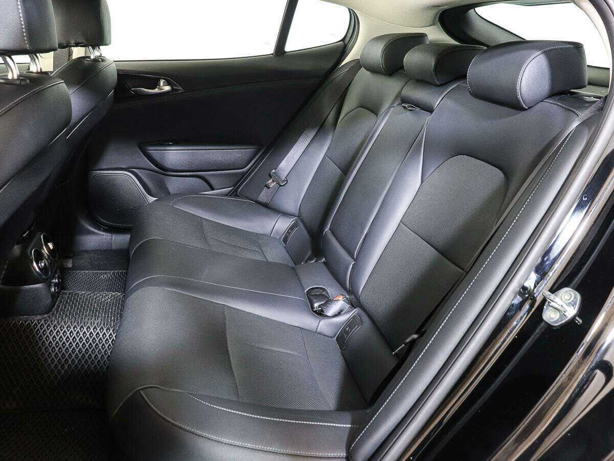 Kia Stinger с пробегом — 2023 год. Фото: #9