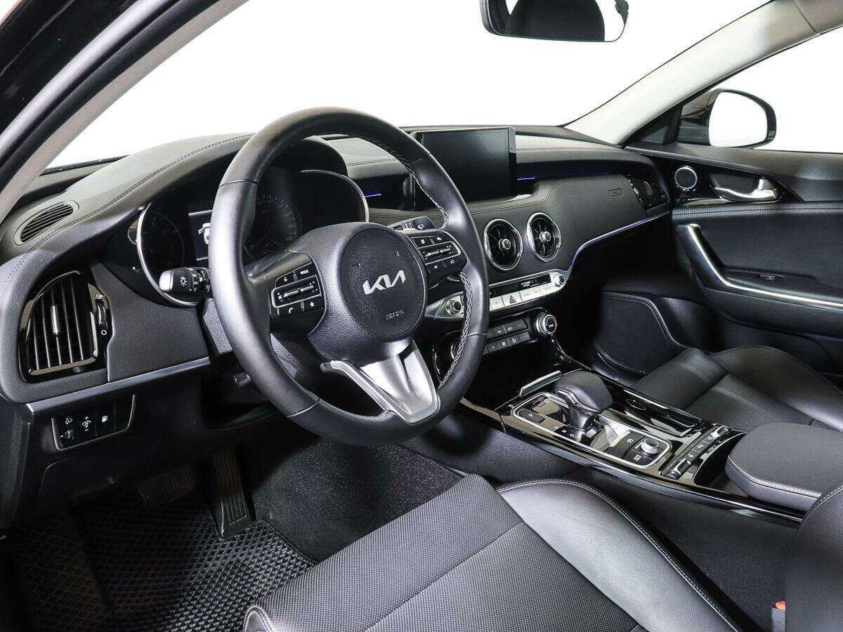 Kia Stinger с пробегом — 2023 год. Фото: #12