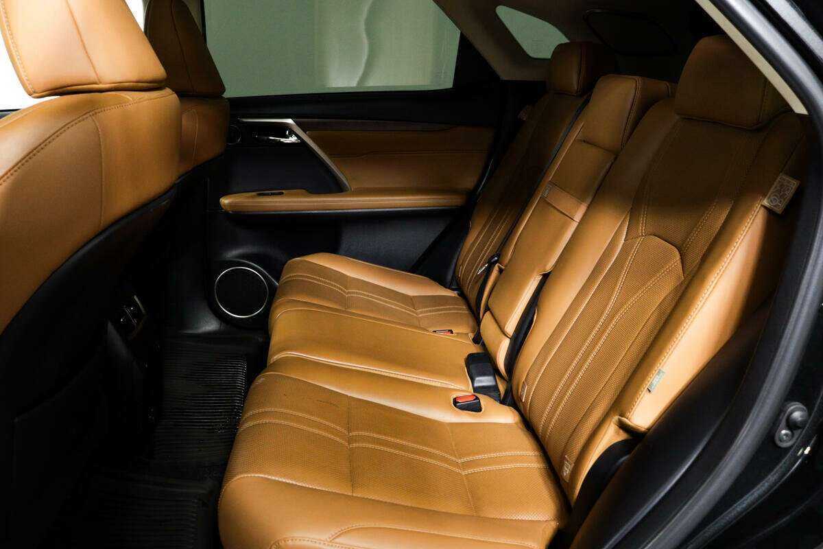 Lexus RX с пробегом — 2021 год. Фото: #11