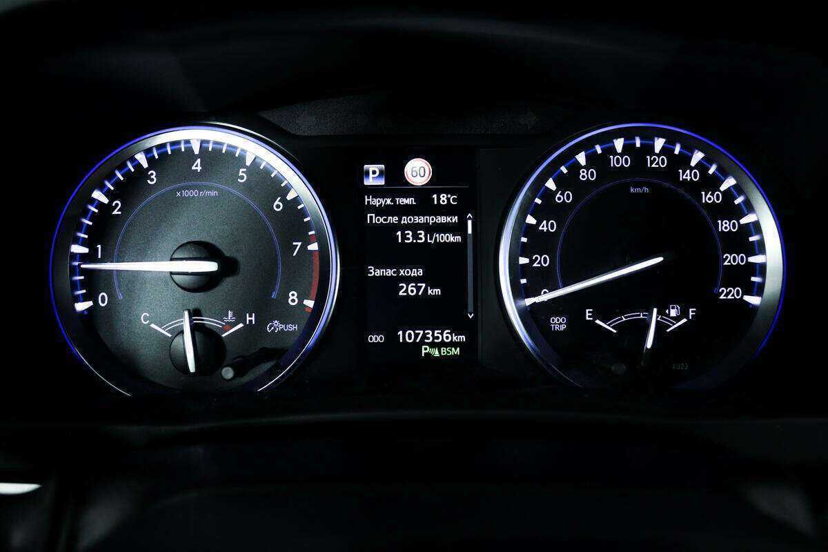 Toyota Highlander с пробегом — 2018 год. Фото: #9