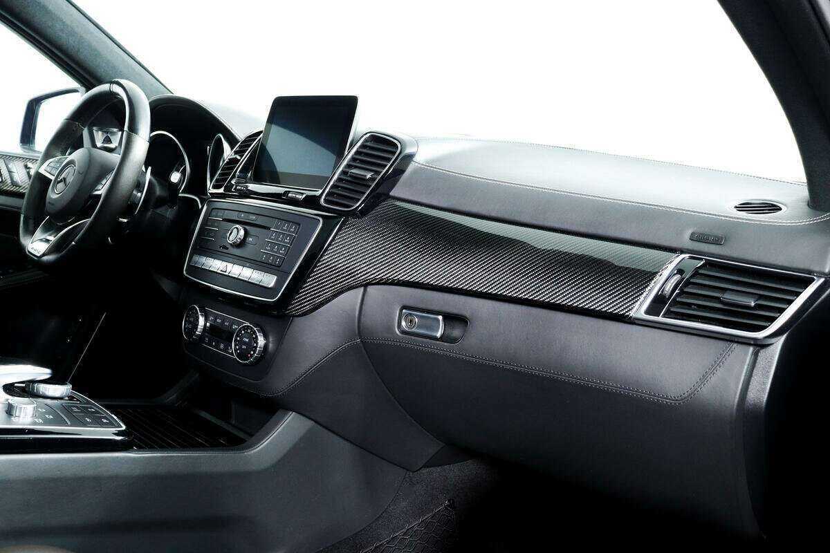 Mercedes-Benz GLE Coupe AMG с пробегом — 2016 год. Фото: #7