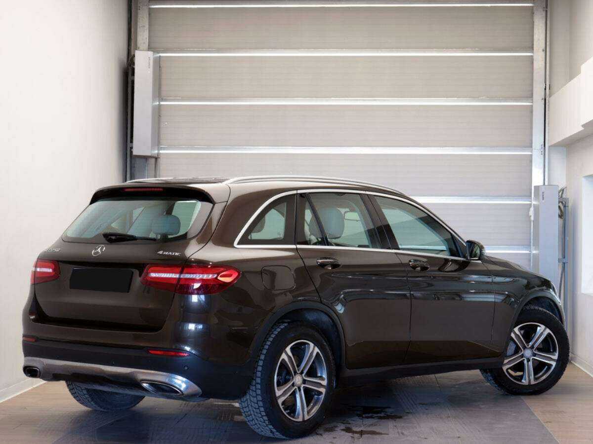 Mercedes-Benz GLC с пробегом — 2015 год. Фото: #3