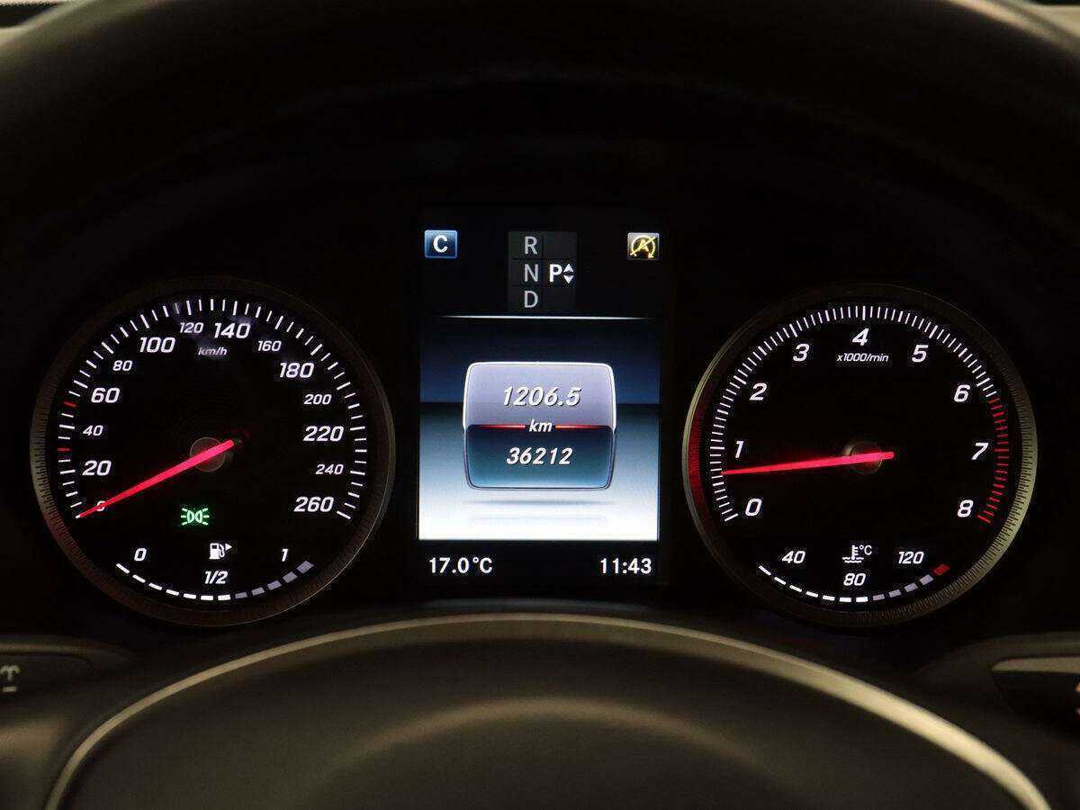 Mercedes-Benz GLC с пробегом — 2015 год. Фото: #19