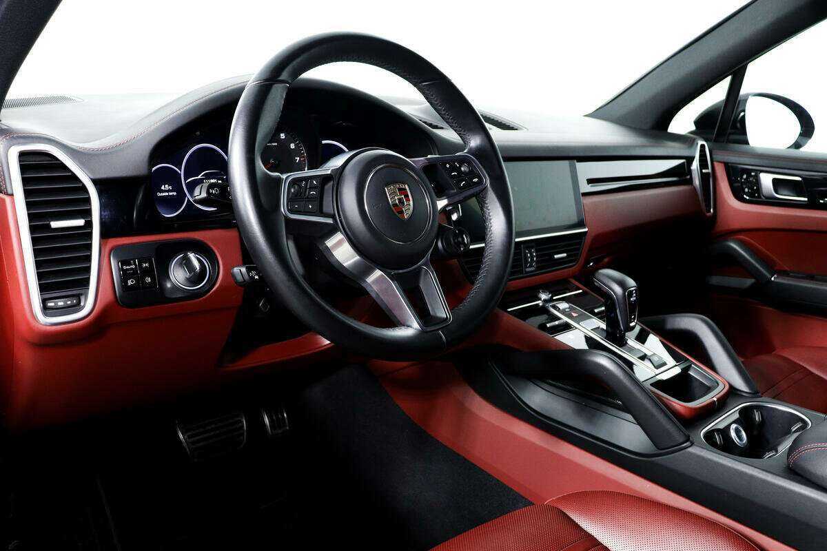 Porsche Cayenne с пробегом — 2018 год. Фото: #8