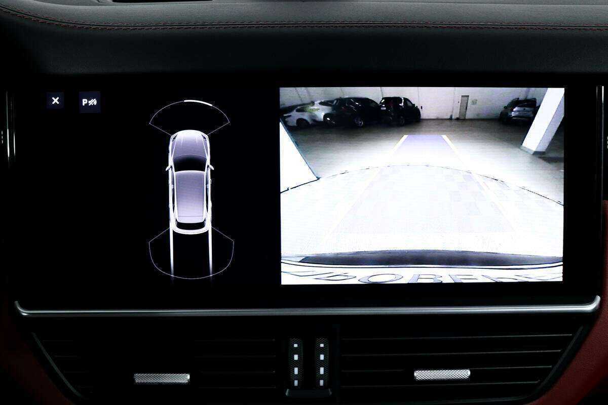 Porsche Cayenne с пробегом — 2018 год. Фото: #11