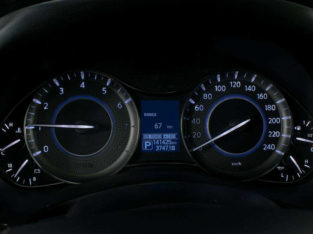 Infiniti QX80 с пробегом — 2018 год. Фото: #18