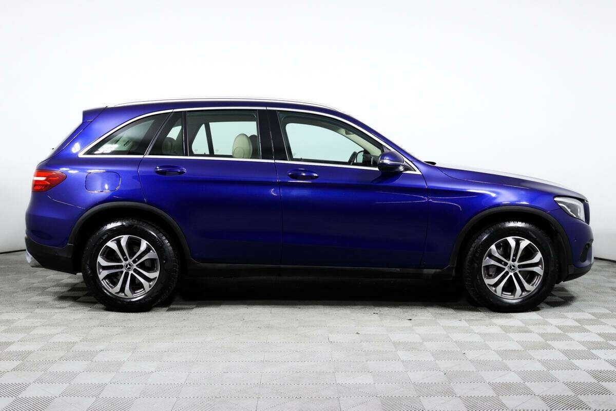 Mercedes-Benz GLC с пробегом — 2018 год. Фото: #3