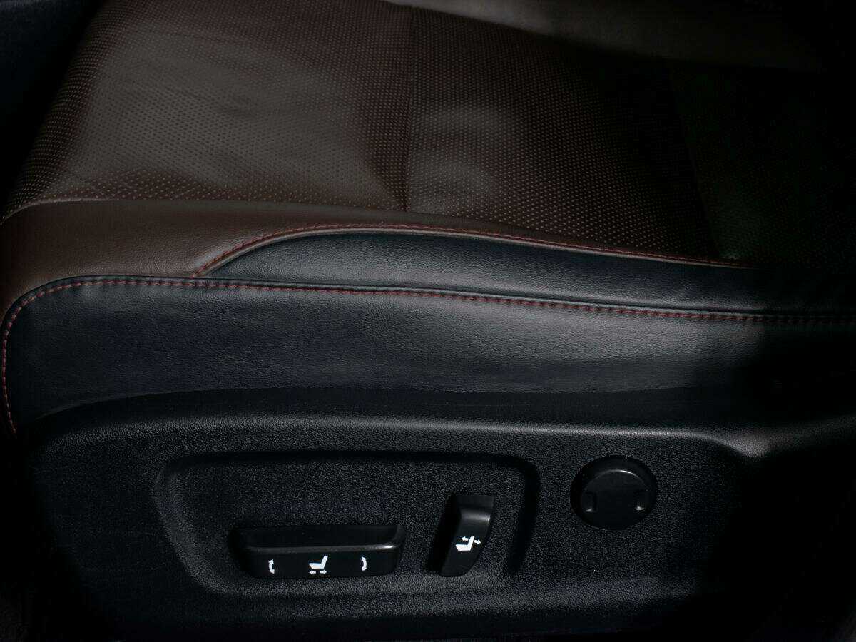 Lexus RX с пробегом — 2016 год. Фото: #16