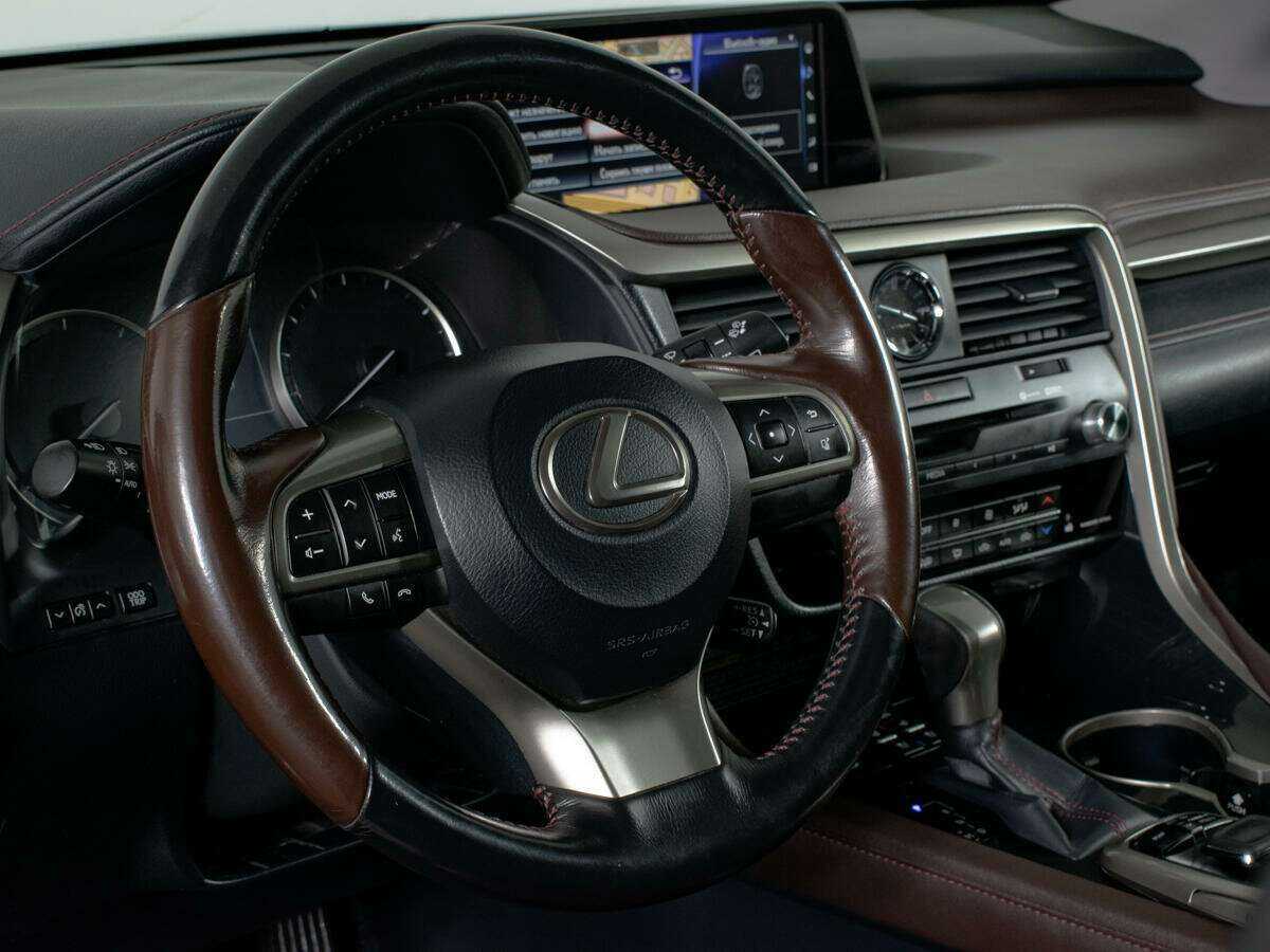 Lexus RX с пробегом — 2016 год. Фото: #19
