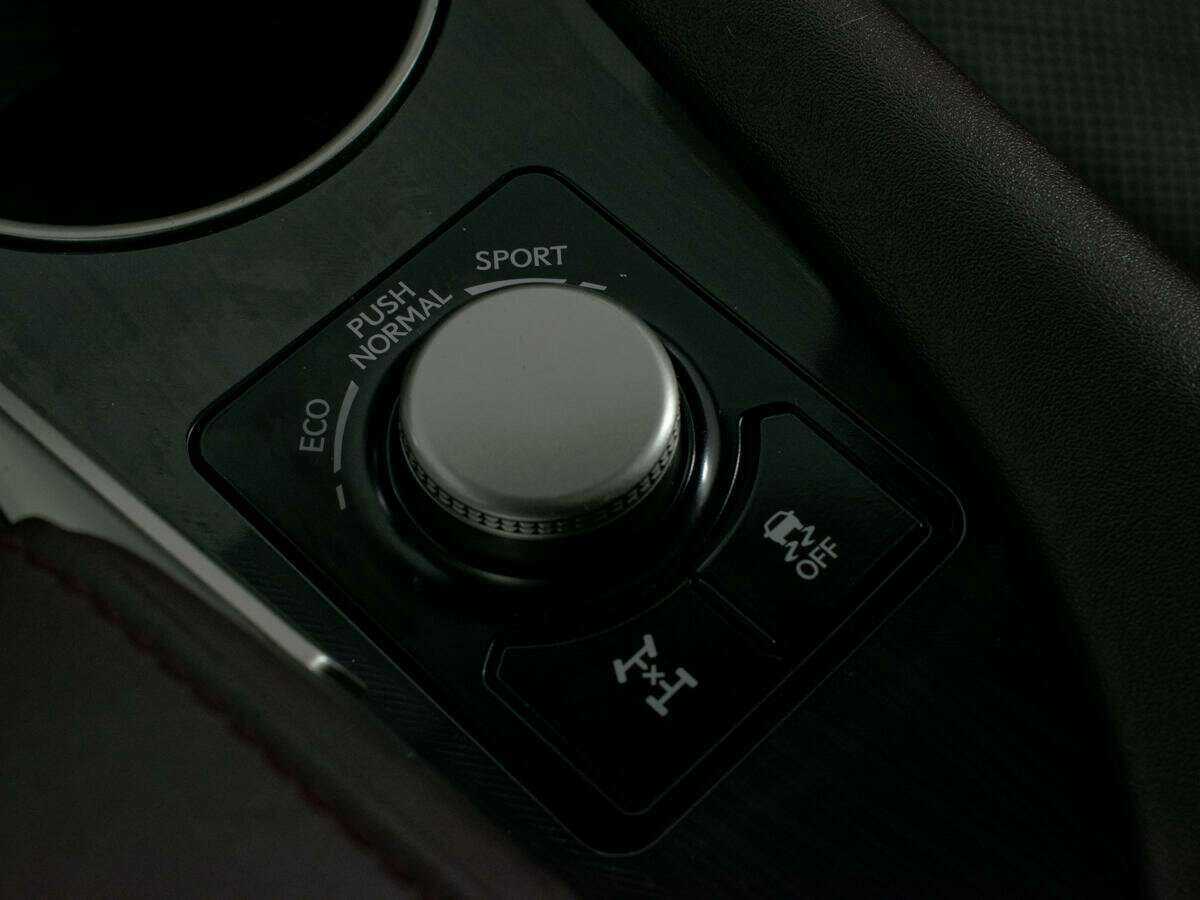 Lexus RX с пробегом — 2016 год. Фото: #22