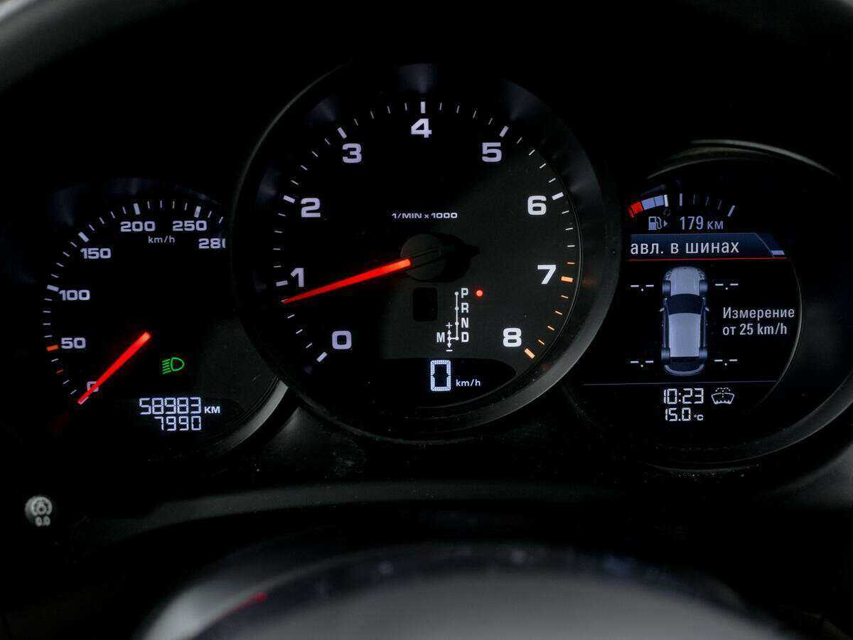 Porsche Macan с пробегом — 2019 год. Фото: #10