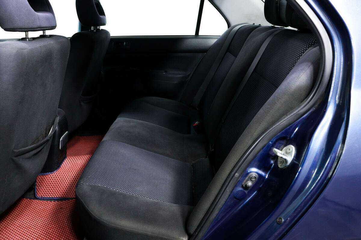 Mitsubishi Lancer с пробегом — 2006 год. Фото: #11
