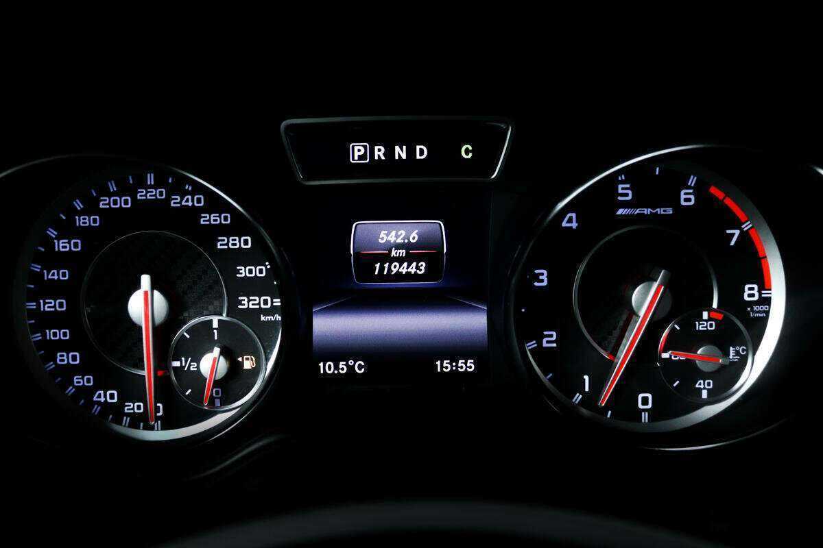 Mercedes-Benz GLA AMG с пробегом — 2015 год. Фото: #9