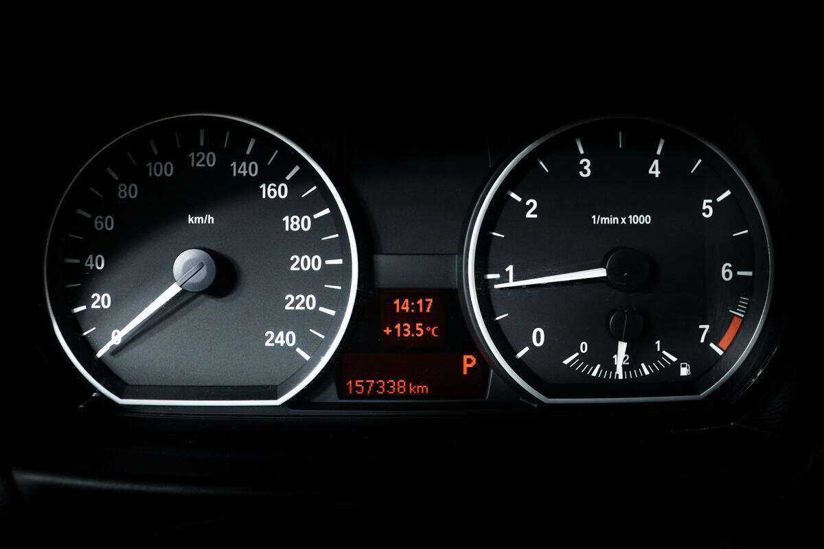 BMW 1 серии с пробегом — 2010 год. Фото: #9