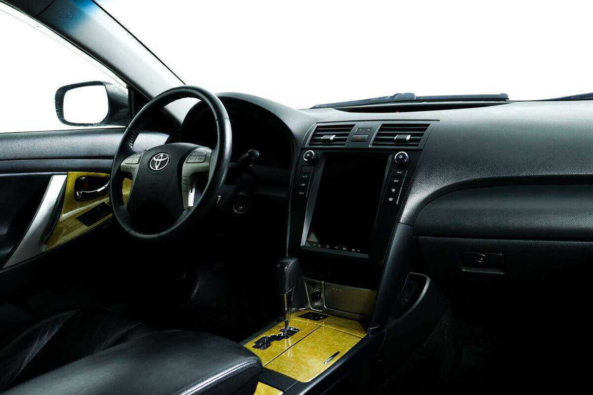 Toyota Camry с пробегом — 2006 год. Фото: #8