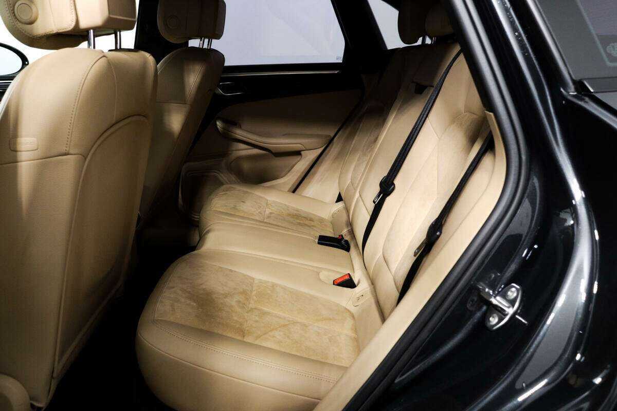 Porsche Macan с пробегом — 2020 год. Фото: #11