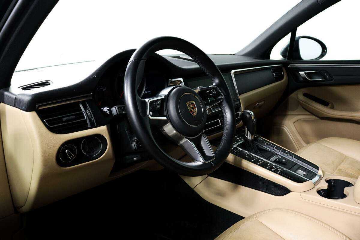 Porsche Macan с пробегом — 2020 год. Фото: #12
