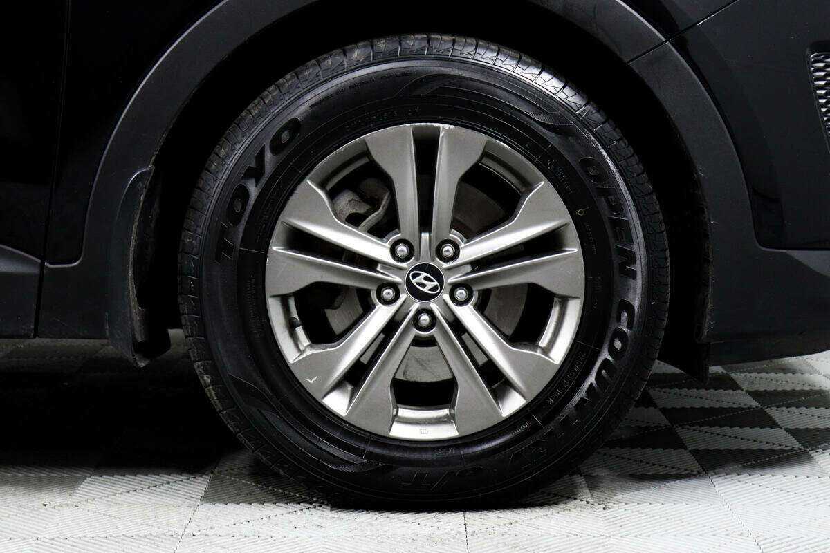 Hyundai Santa Fe с пробегом — 2013 год. Фото: #13