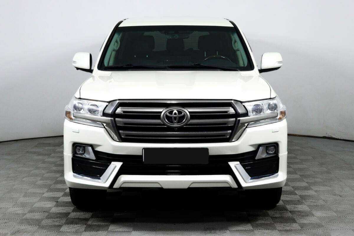 Toyota Land Cruiser с пробегом — 2015 год. Фото: #1