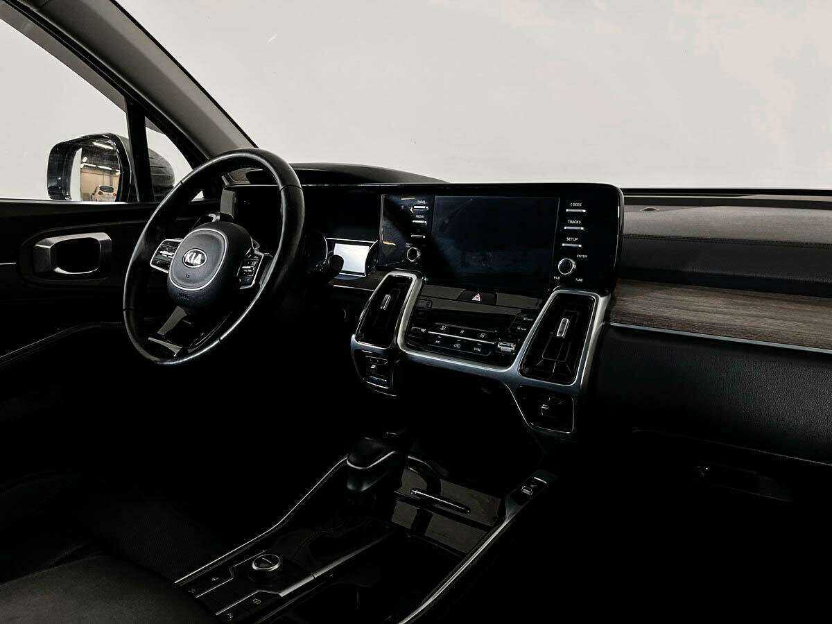 Kia Sorento с пробегом — 2020 год. Фото: #8