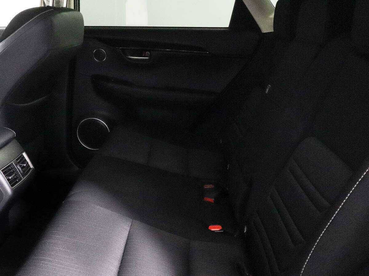 Lexus NX с пробегом — 2021 год. Фото: #6