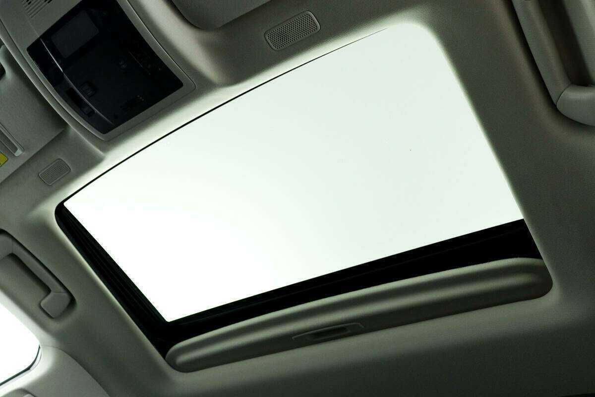 Lexus ES с пробегом — 2018 год. Фото: #14