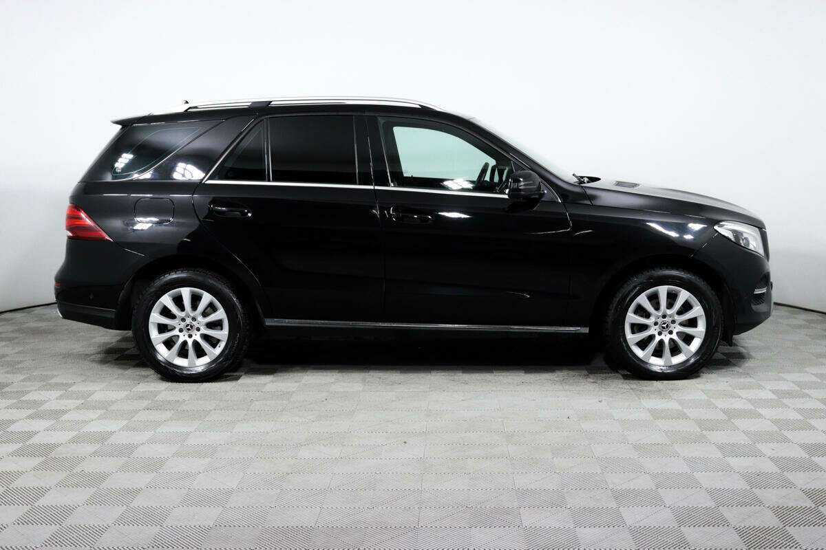 Mercedes-Benz GLE с пробегом — 2018 год. Фото: #3